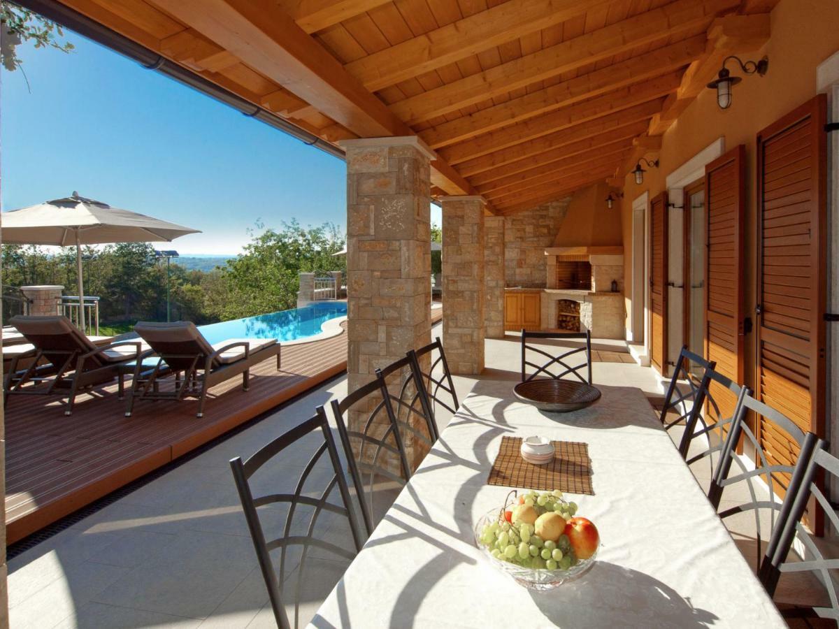 Villa Vlastelini By Interhome Krapan Exterior photo